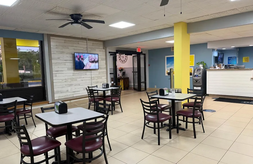 Days Inn By Wyndham Jacksonville Airport-1