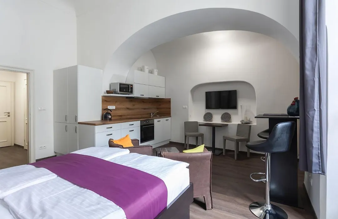 Old Town Square Residence By Emblem-1