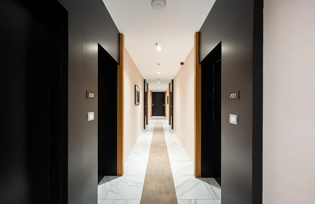 Hotel WOW-1