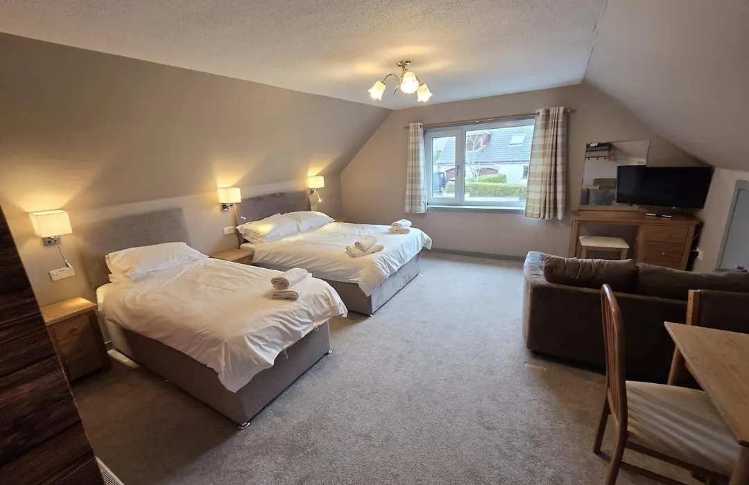 Sanderlay Guest House-1