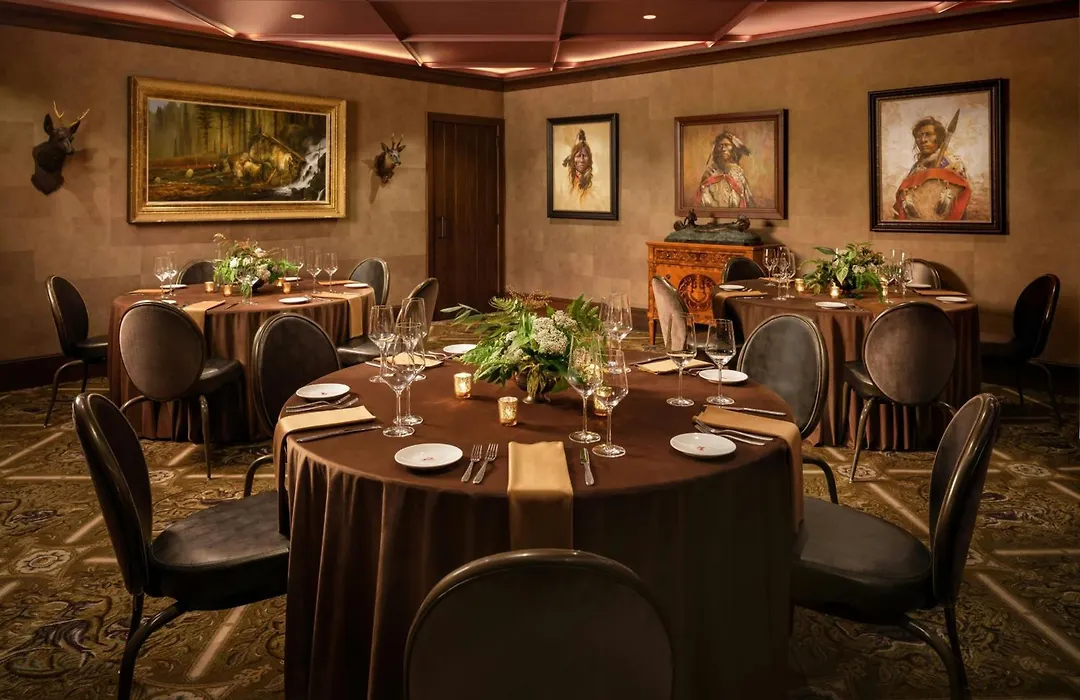 Grand Bohemian Lodge Asheville, Autograph Collection-1