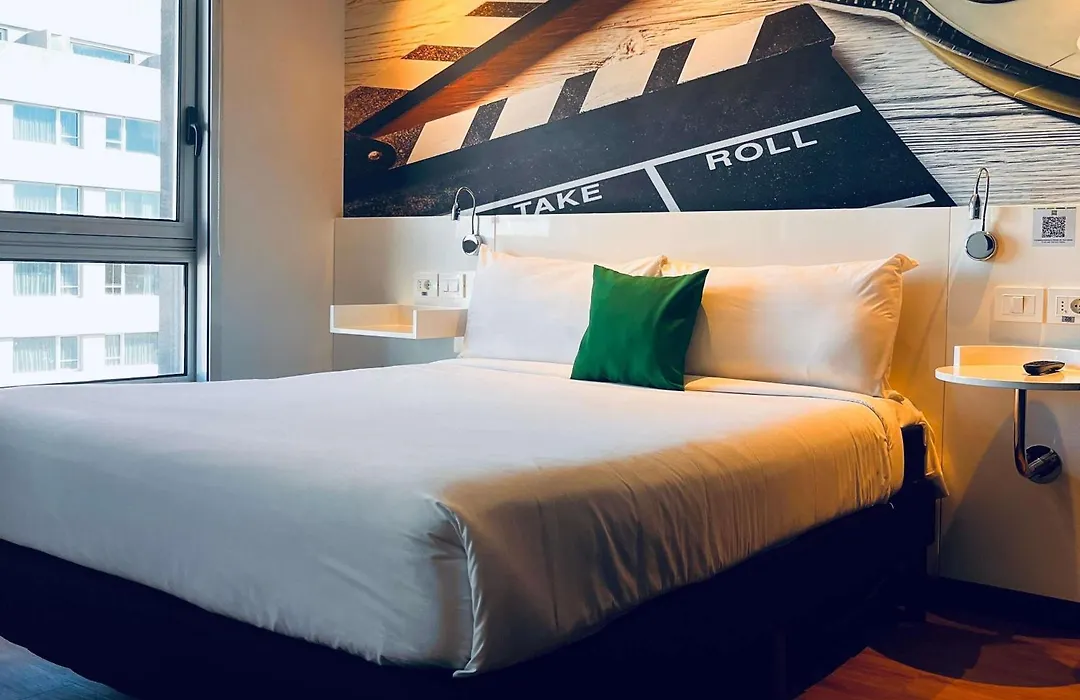 Ibis Styles Montevideo Biarritz-1