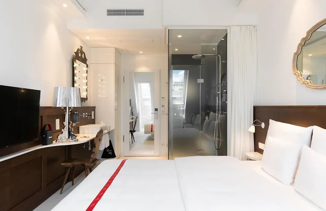 Ruby Rosi Hotel Munich By Ihg-1
