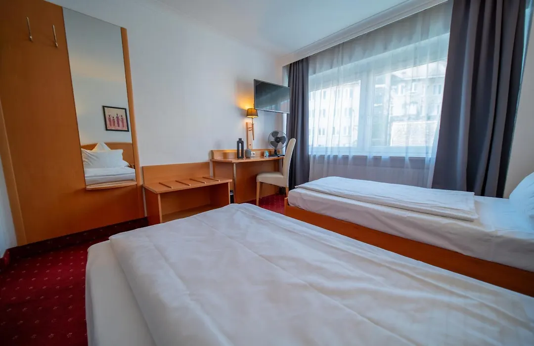 Hotel Mondial Munich-1