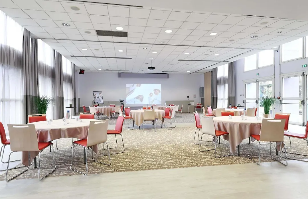 Mercure Grenoble Centre Porte Des Alpes-1