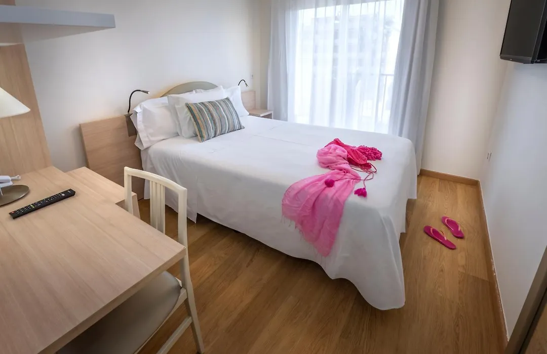 Monica Hotel-1