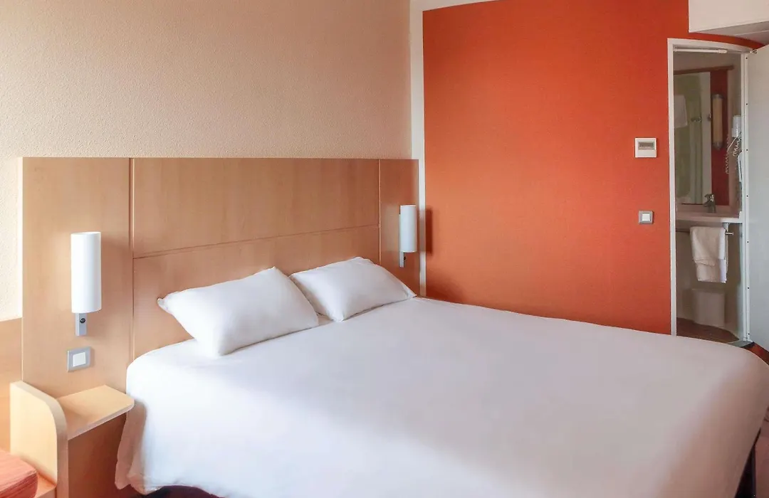 Ibis Albert Pays De Somme-1