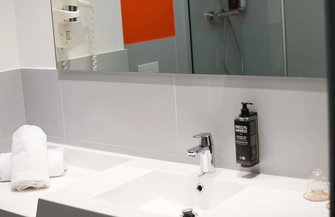 Ibis Styles Caen Centre Gare-1
