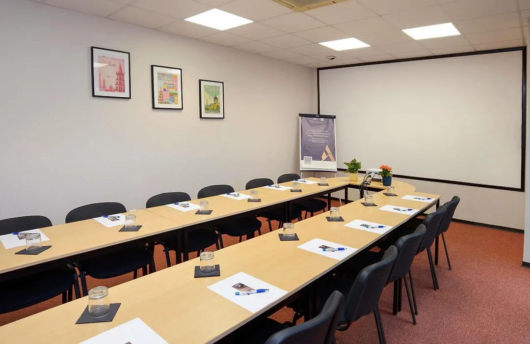 Ibis Budget Toulouse Centre Gare-1