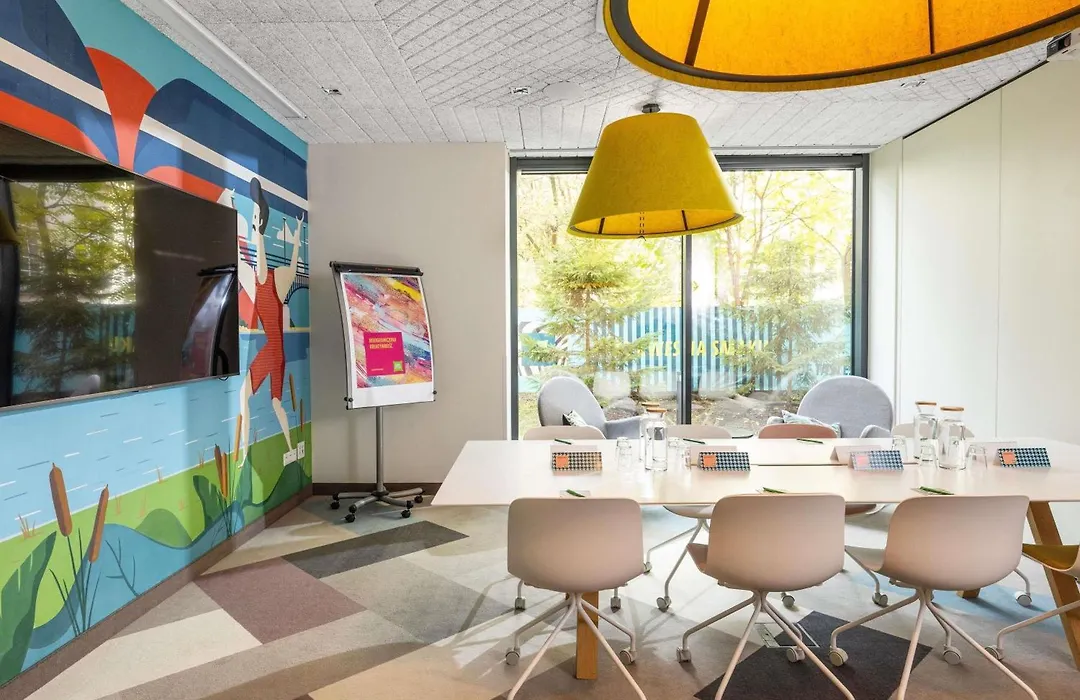 Ibis Styles Warszawa Centrum-1