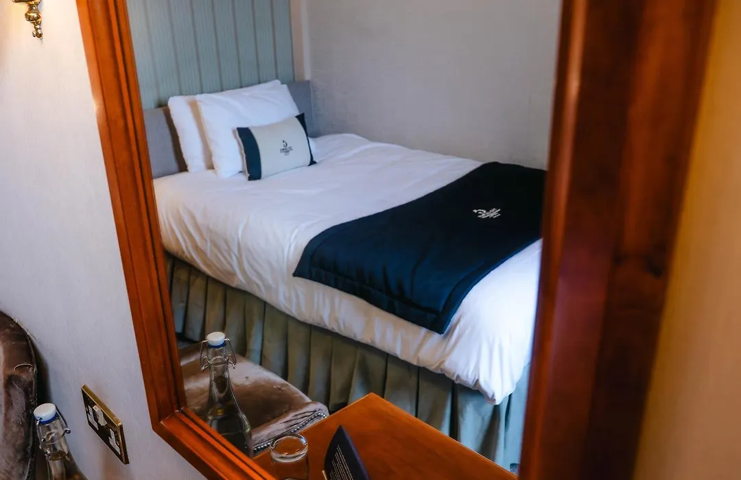 The George Hotel-1