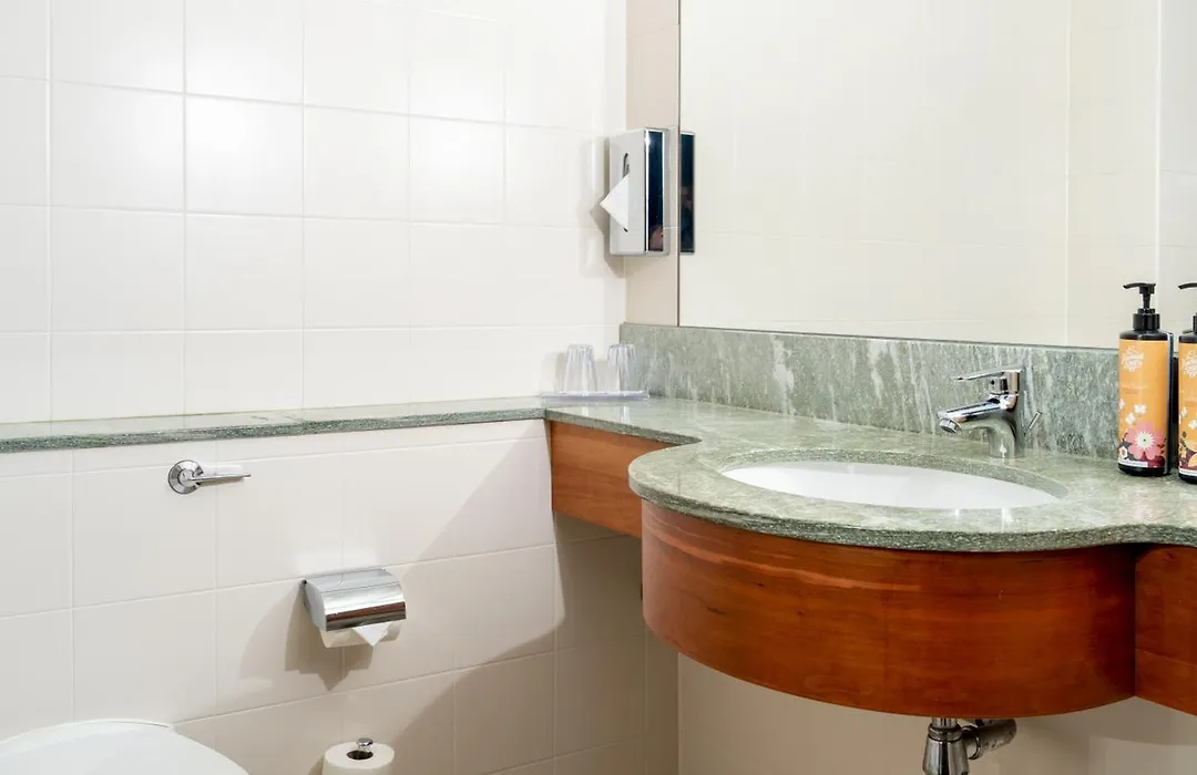 Cavan Crystal Hotel-1