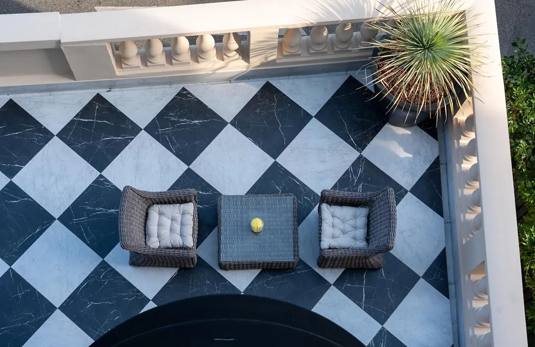 Hotel De Monaco-1