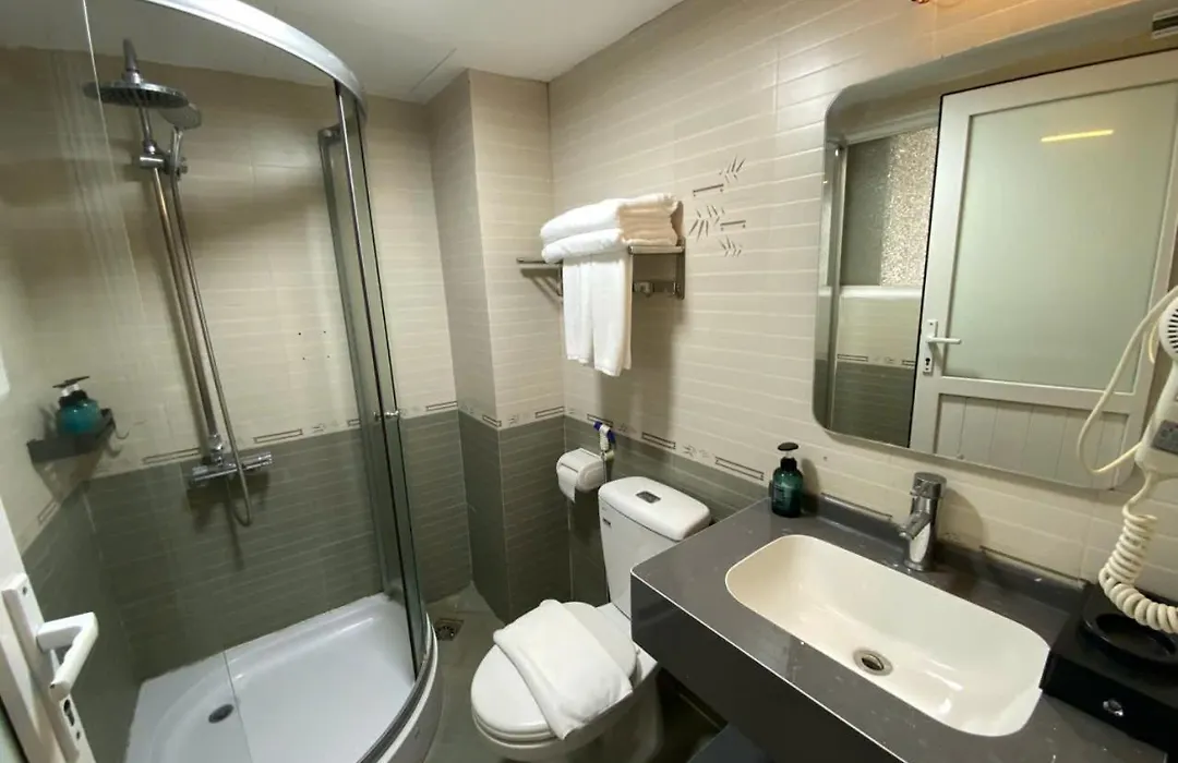 Valoria Premium Hanoi Hotel&Travel-1
