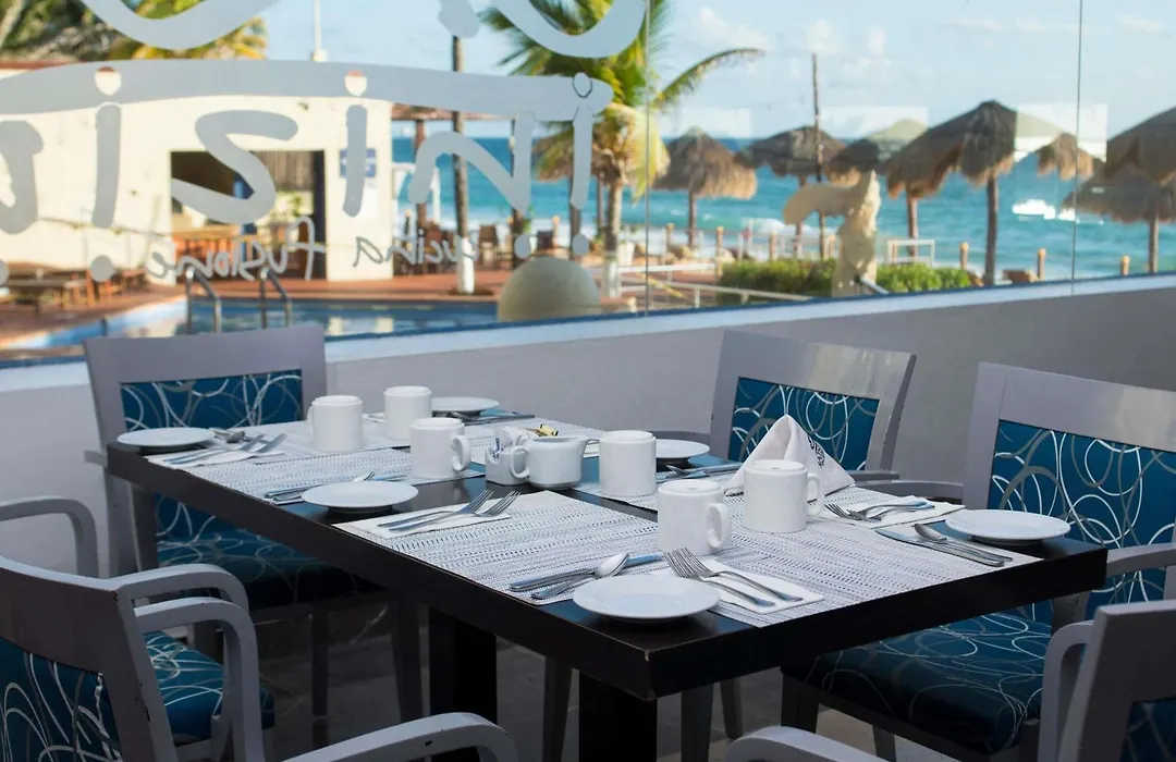 Club Regina Cancun-1
