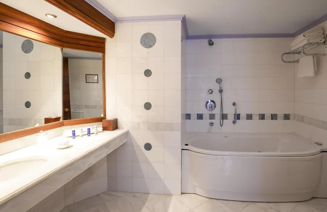 Thalassa Boutique Hotel & Spa (Adults Only)-1