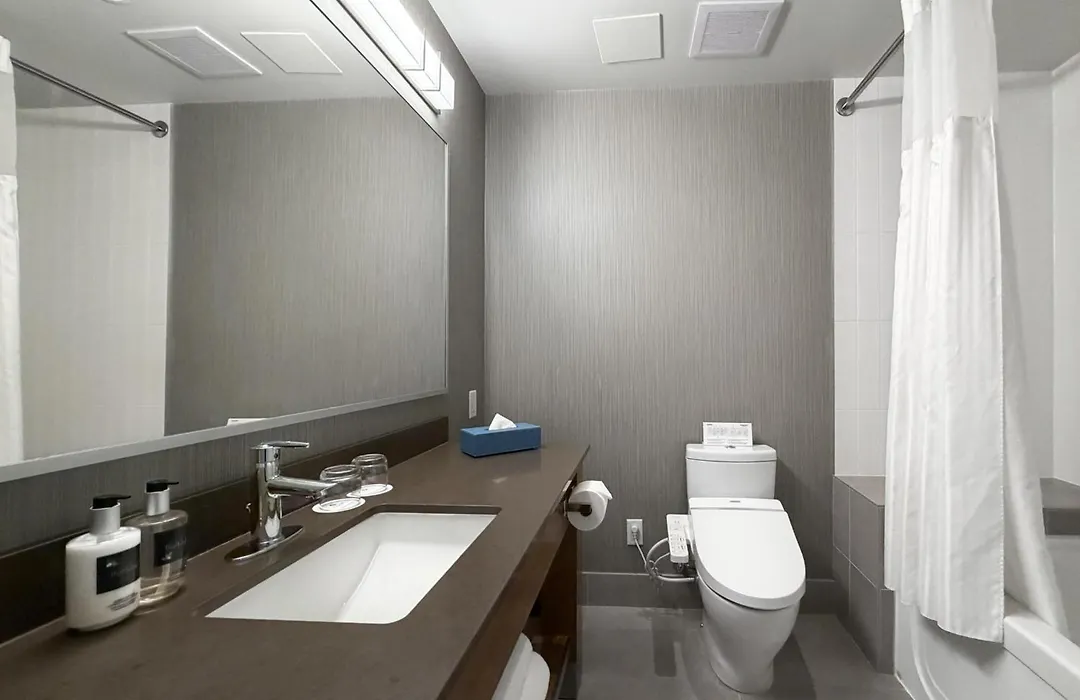 Coast Coal Harbour Vancouver Hotel By Apa-1