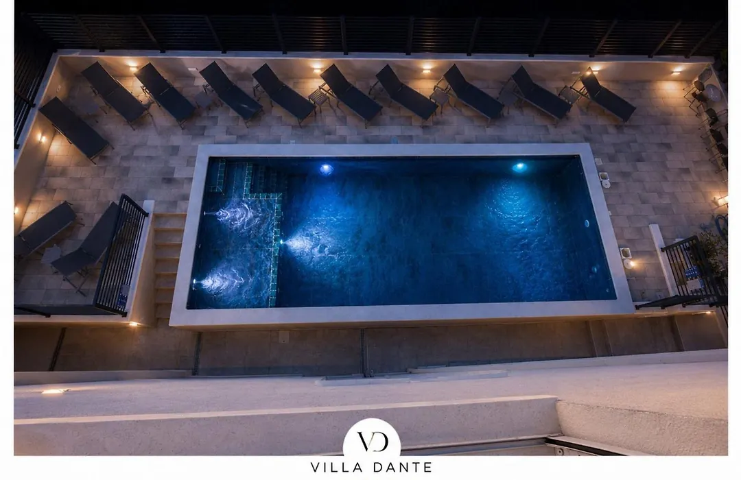 Villa Dante With Swimming Pool-1