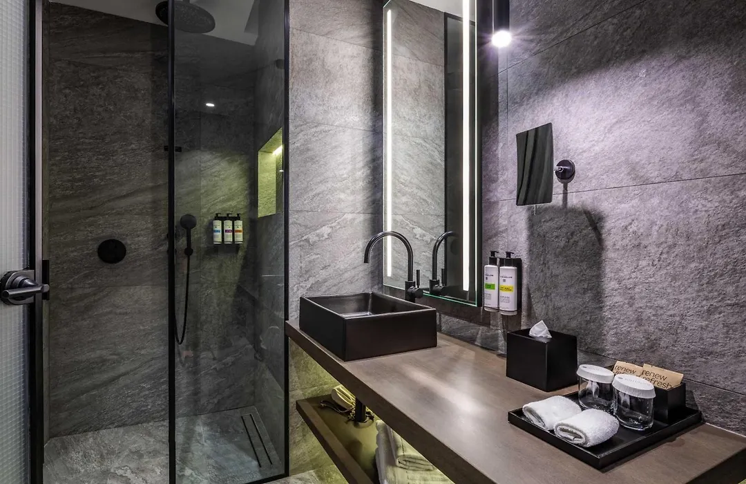 Pullman Tbilisi Axis Towers-1