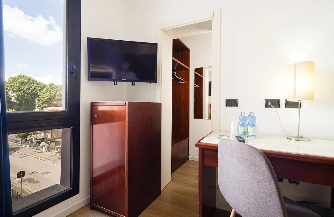 Hotel Sirena - B&B e Cucina-1