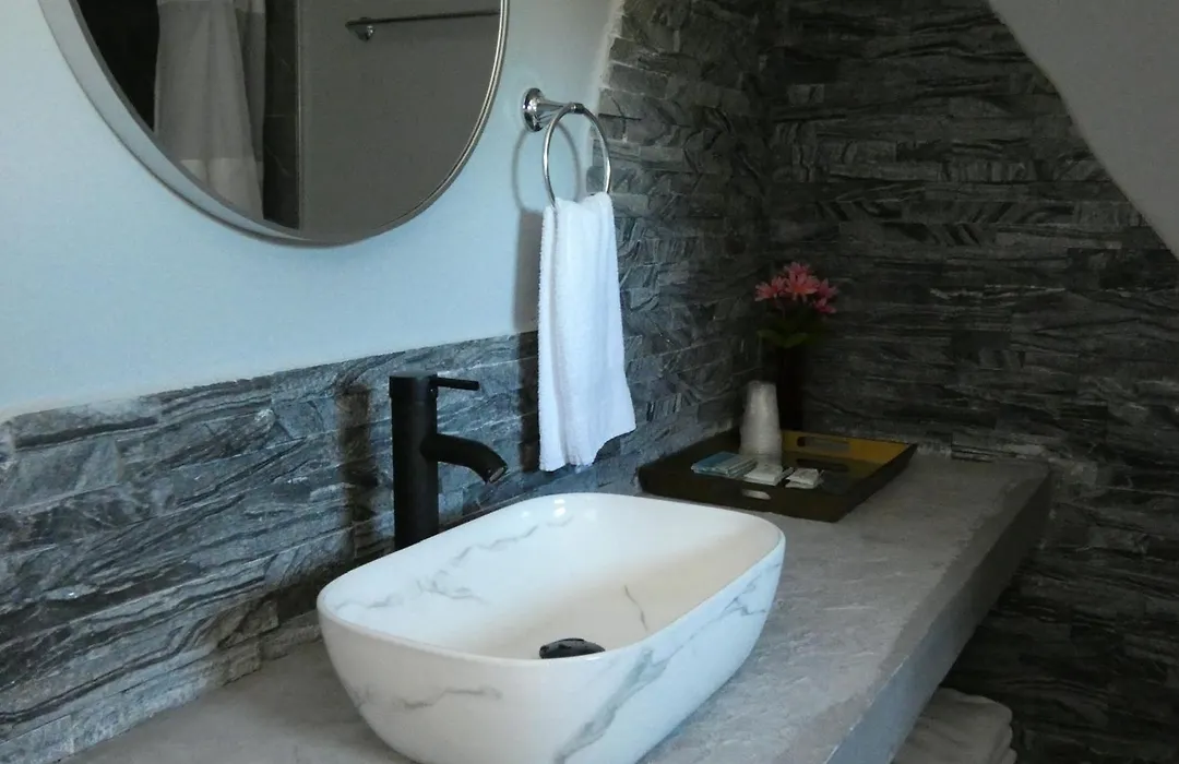 Aquastar Inn-1