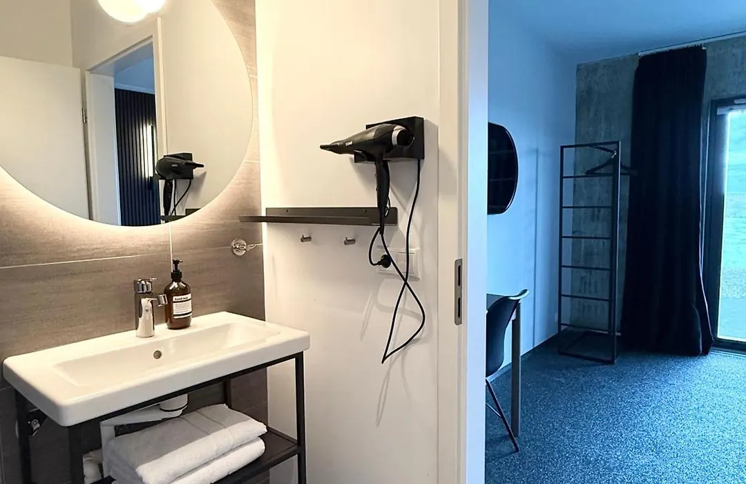 Seljavellir Guesthouse-1