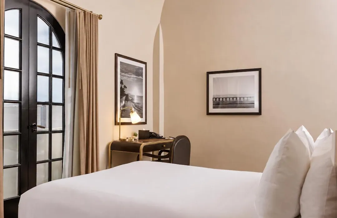 Montecito Inn-1