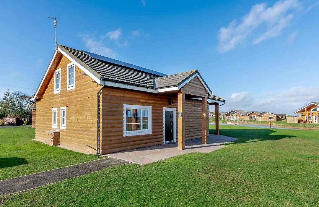 Hornsea Lakeside Lodges-1
