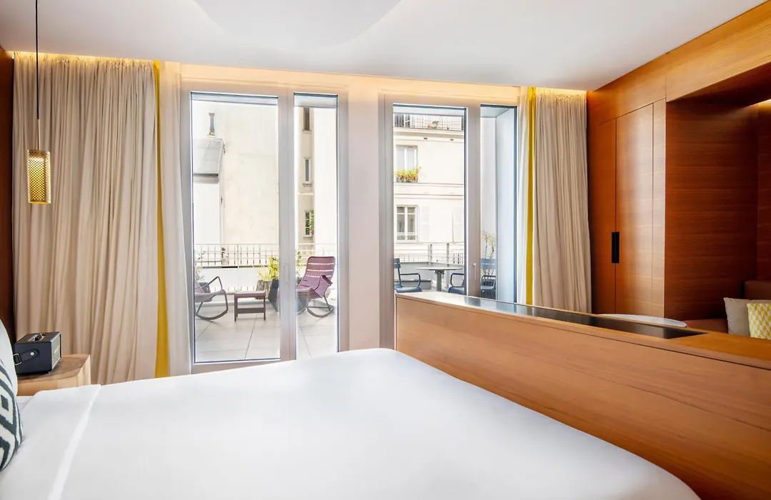 Renaissance Paris Republique Hotel & Spa-1