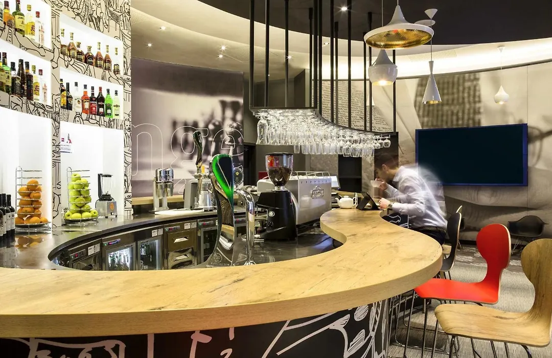 Ibis Yerevan Center-1