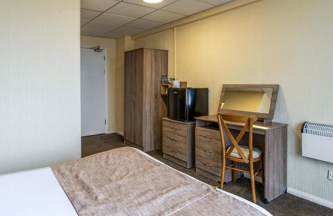 The Grand Burstin Hotel-1
