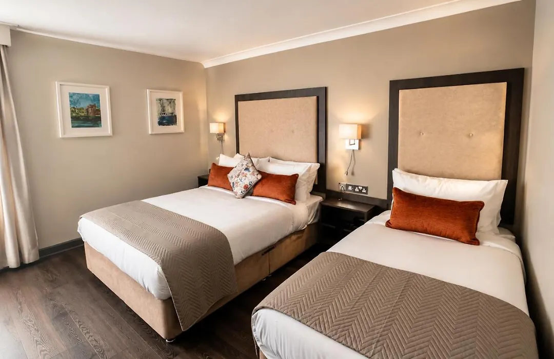 Westlodge Hotel & Leisure Centre-1