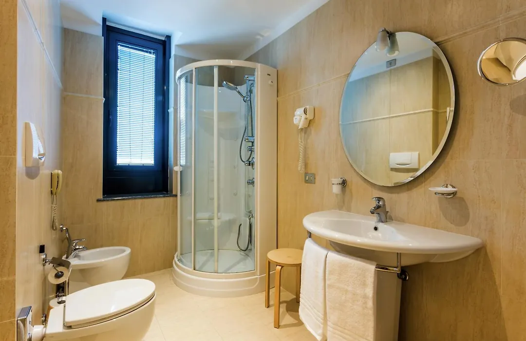 Best Western Plus Executive Hotel&Suites-1