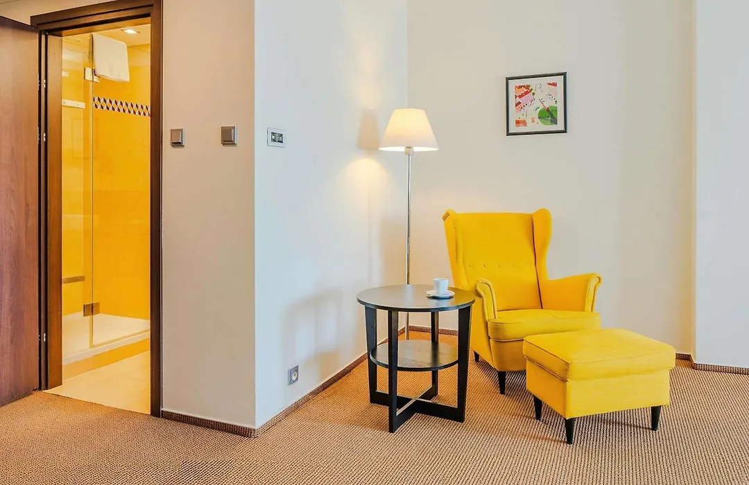 Mercure Warszawa Airport-1