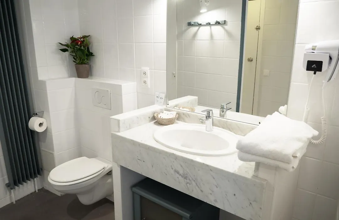 Hotel Du Cygne Paris-1