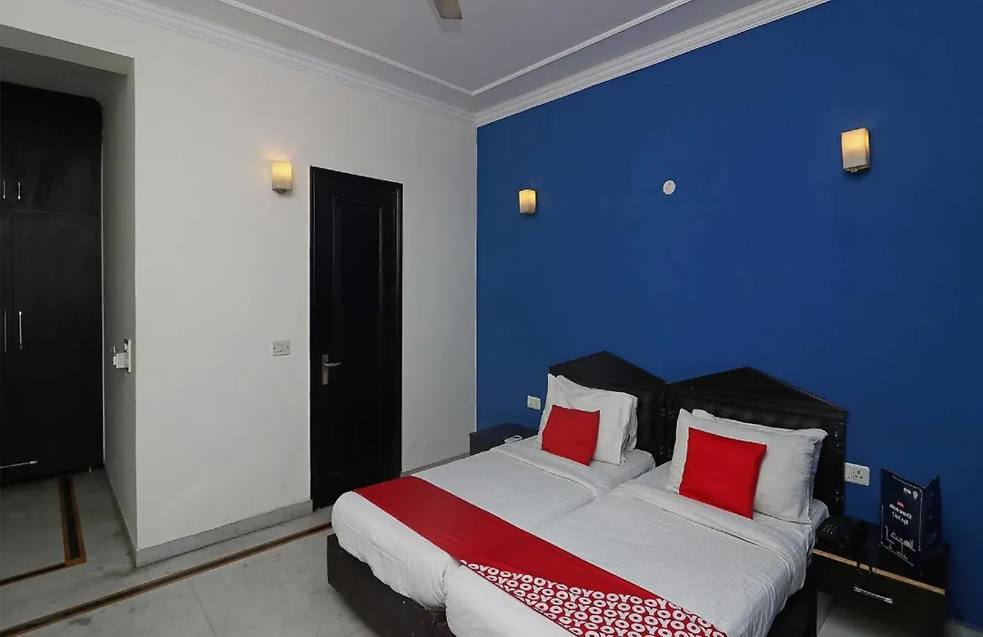 Hotel O Golden Cafe-1
