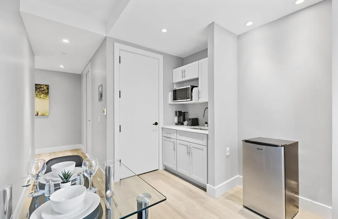 Global Luxury Suites At The Arches-1
