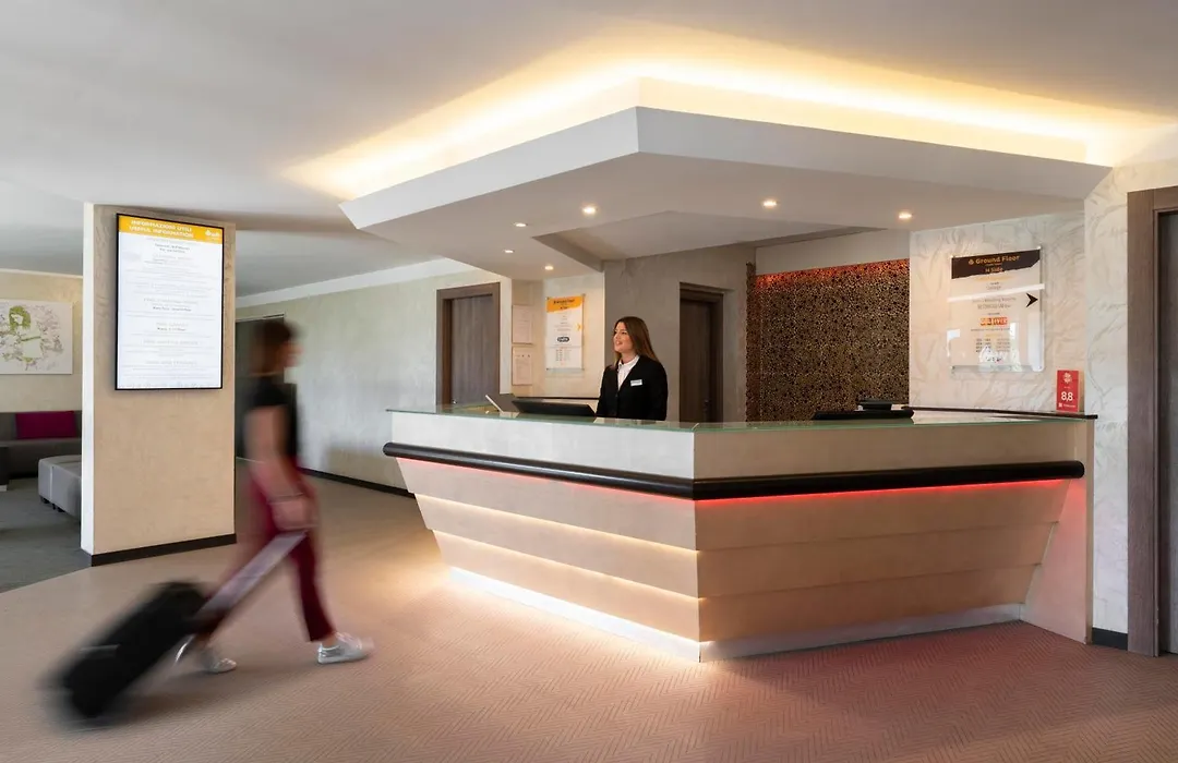 Warmthotel-1