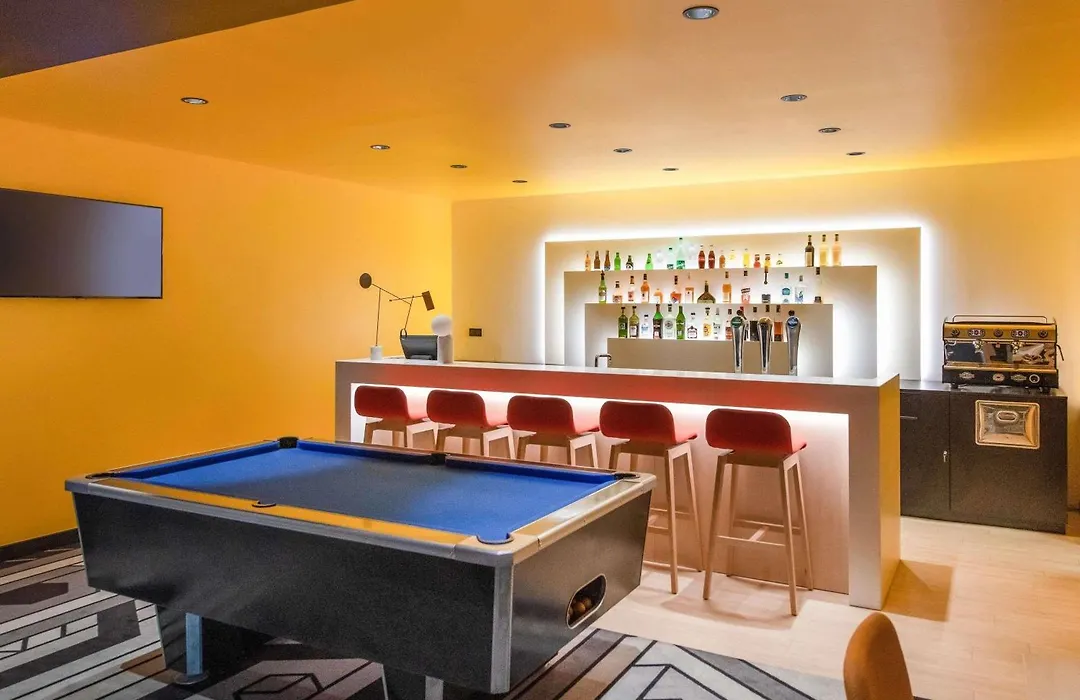 Ibis Styles Avignon Sud-1