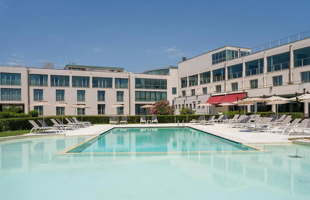 Smy Pisa Plaza-1