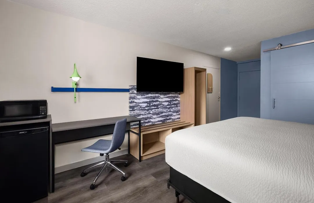 Greenville Pelham Inn By Ihg-1