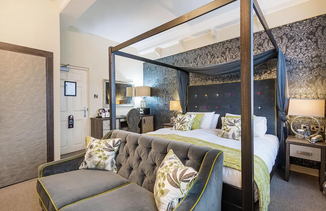 The Royal Oak Hotel, Welshpool - The Coaching Inn Group-1