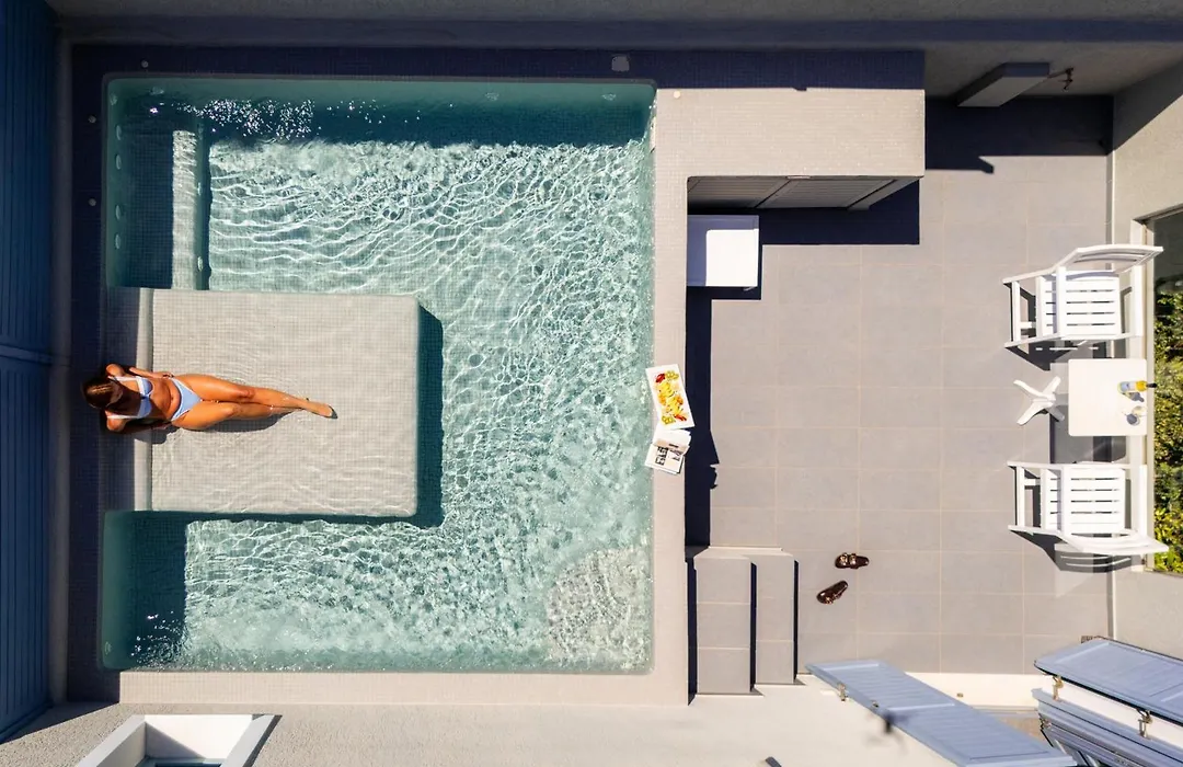 Acroterra Rosa Luxury Suites&Spa-1