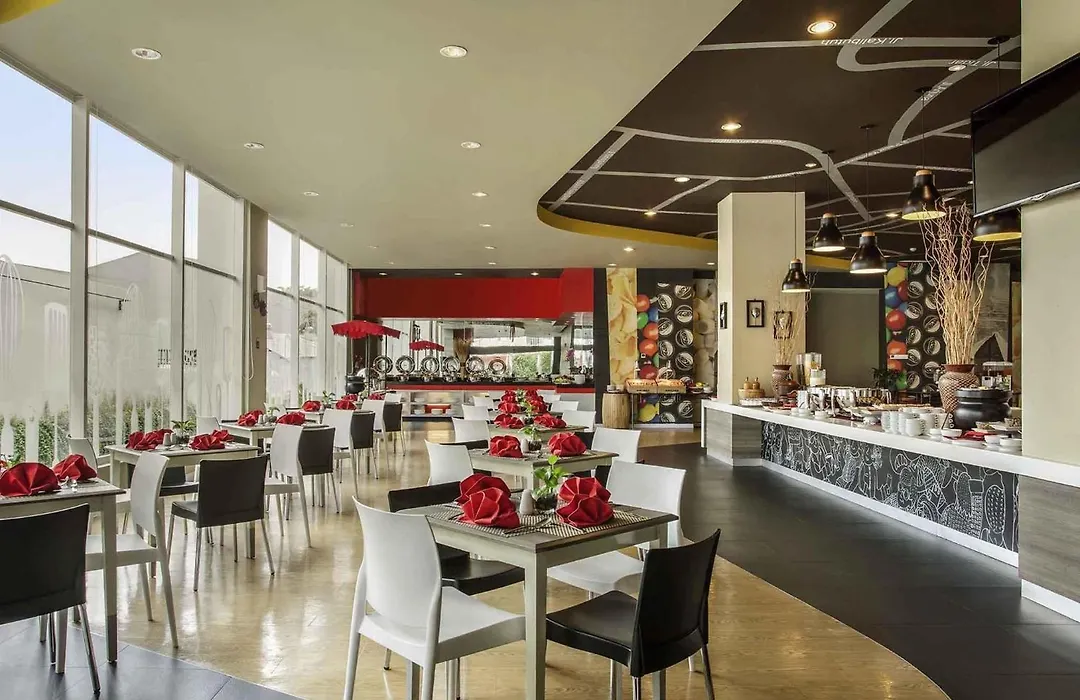 Ibis Surabaya City Center-1