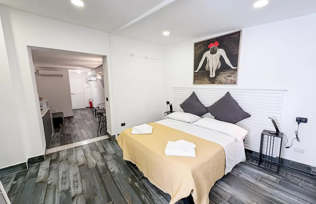 Tribunali apartments-1
