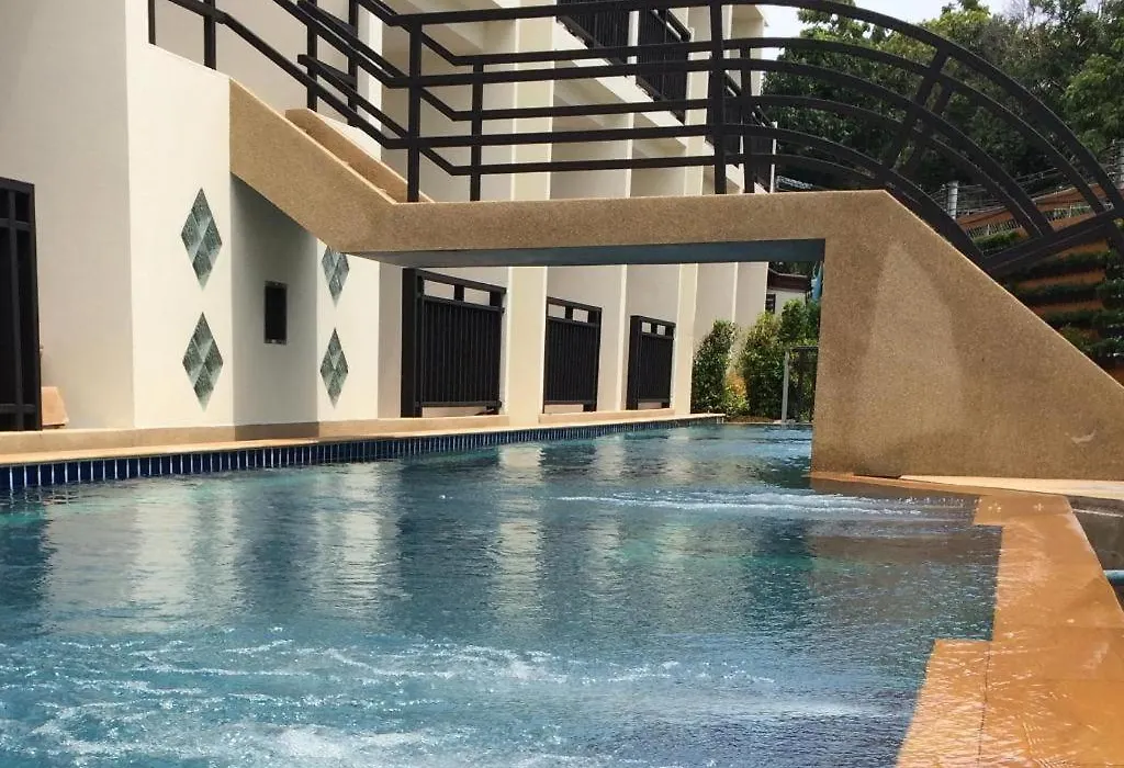 The Green Hotel-1