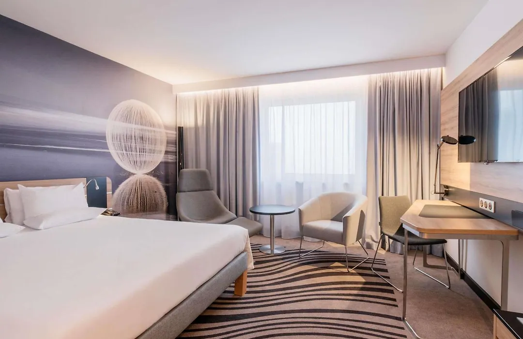 Novotel Poznan Centrum-1