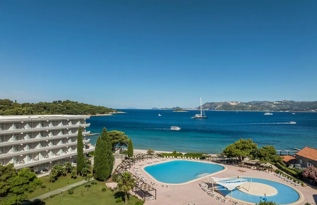Remisens Hotel Albatros-1