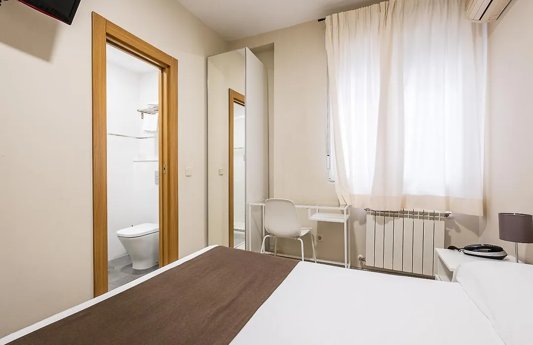 Hostal El Pilar-1