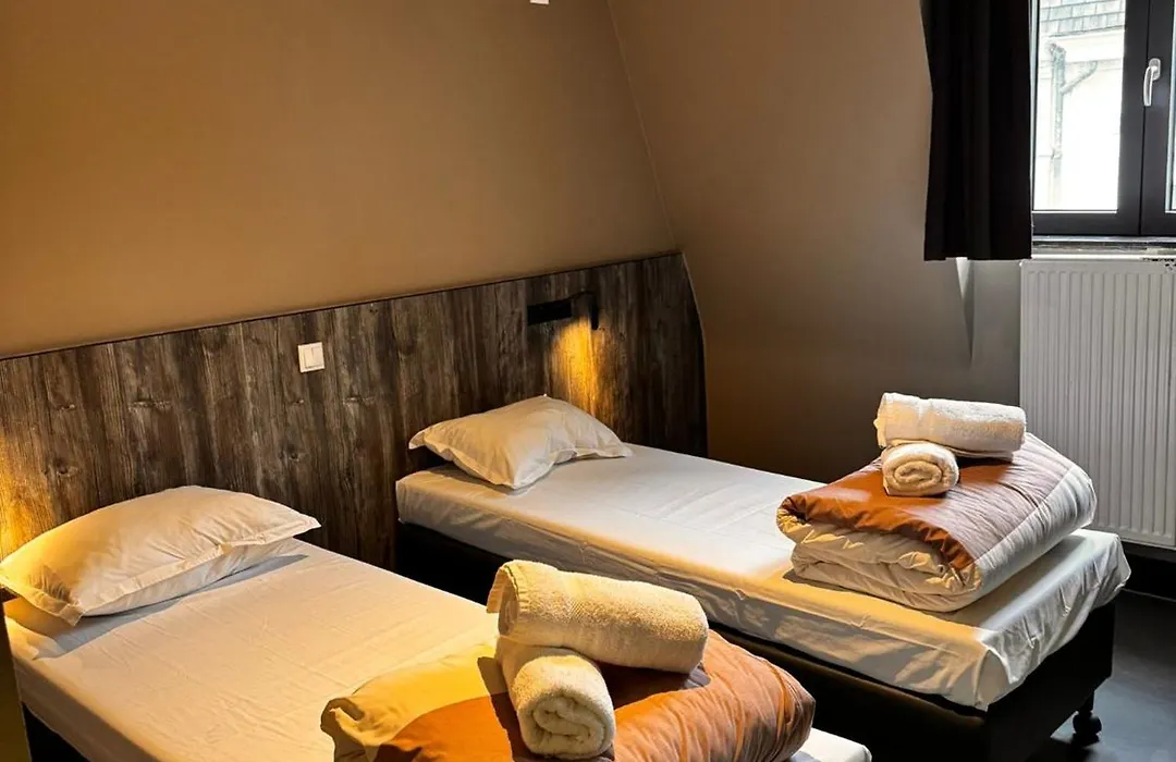 Brxxl 5 City Centre Hostel-1
